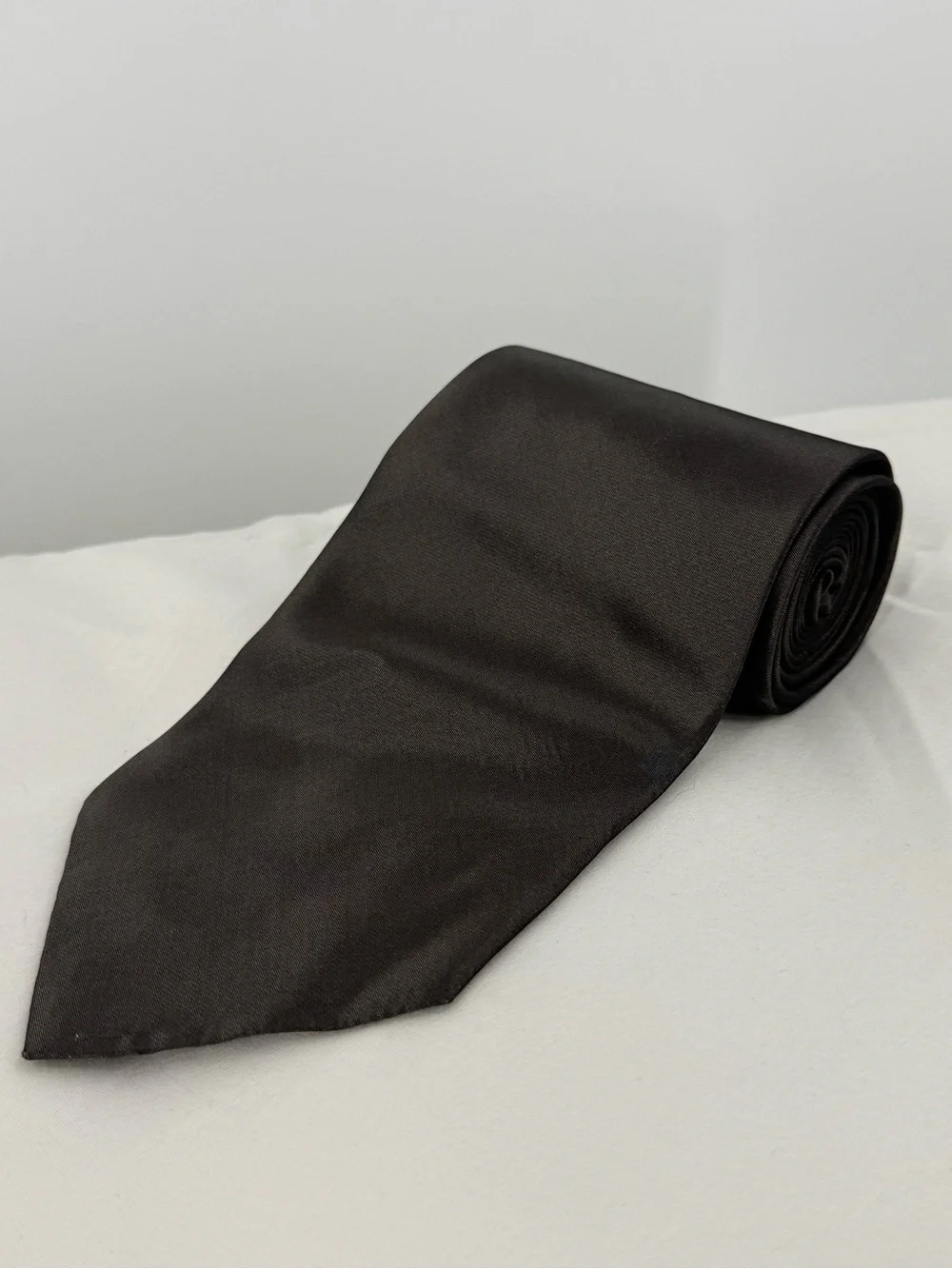 Van Heusen made in Italy Black Solid Silk Tie